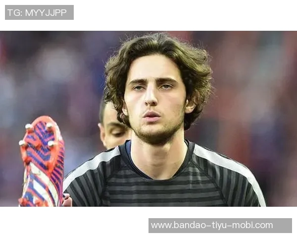 意媒报道拉比奥特周二重返AC米兰合练有望出战激烈米兰德比